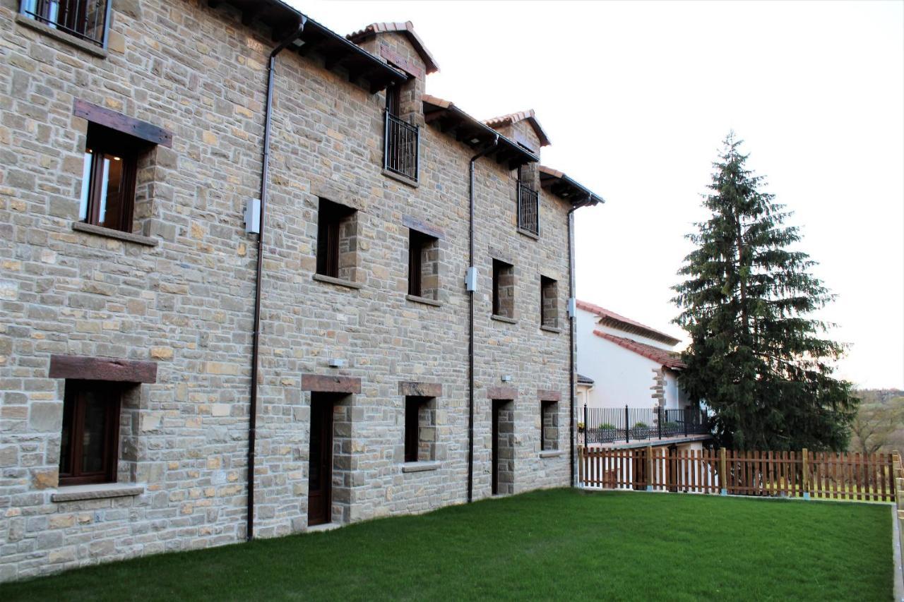 Gasthaus Casa Perez Yebra de Basa Exterior foto